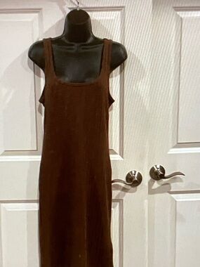 Sleeveless Square-Neck Maxi Dress in Rich Brown